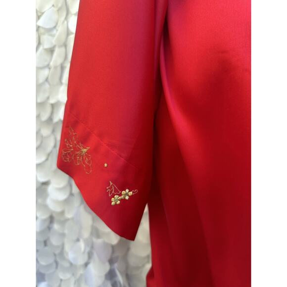 VTG VICTORIA’s SECRET COLLECTION Small Red Satin Embroidered Kimono Robe Holiday - Picture 6 of 15